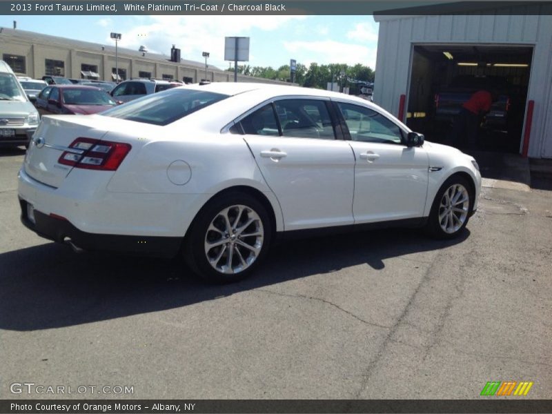 White Platinum Tri-Coat / Charcoal Black 2013 Ford Taurus Limited