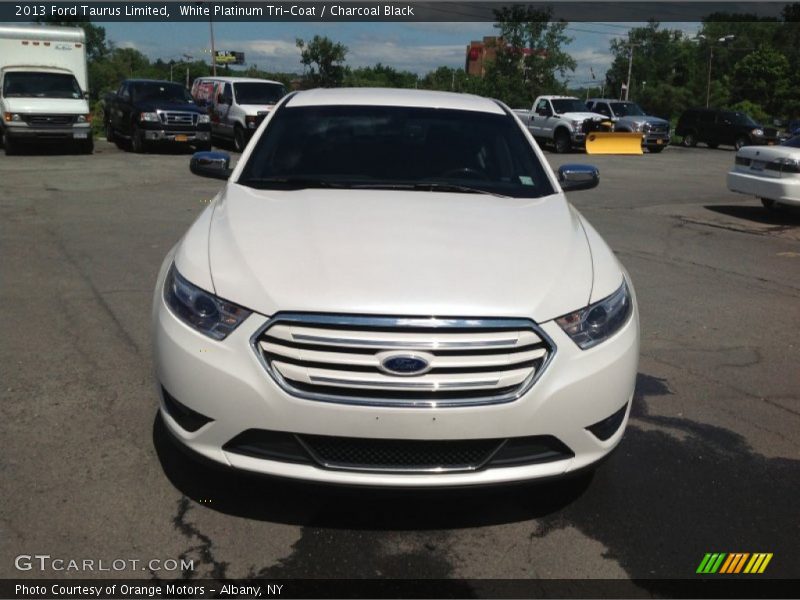 White Platinum Tri-Coat / Charcoal Black 2013 Ford Taurus Limited