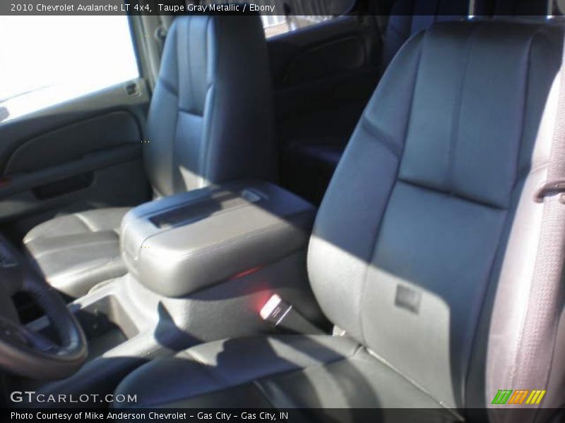 Taupe Gray Metallic / Ebony 2010 Chevrolet Avalanche LT 4x4