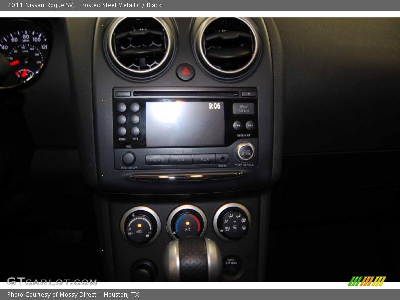 Frosted Steel Metallic / Black 2011 Nissan Rogue SV
