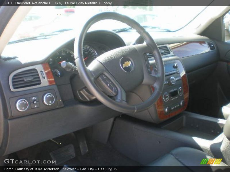 Taupe Gray Metallic / Ebony 2010 Chevrolet Avalanche LT 4x4