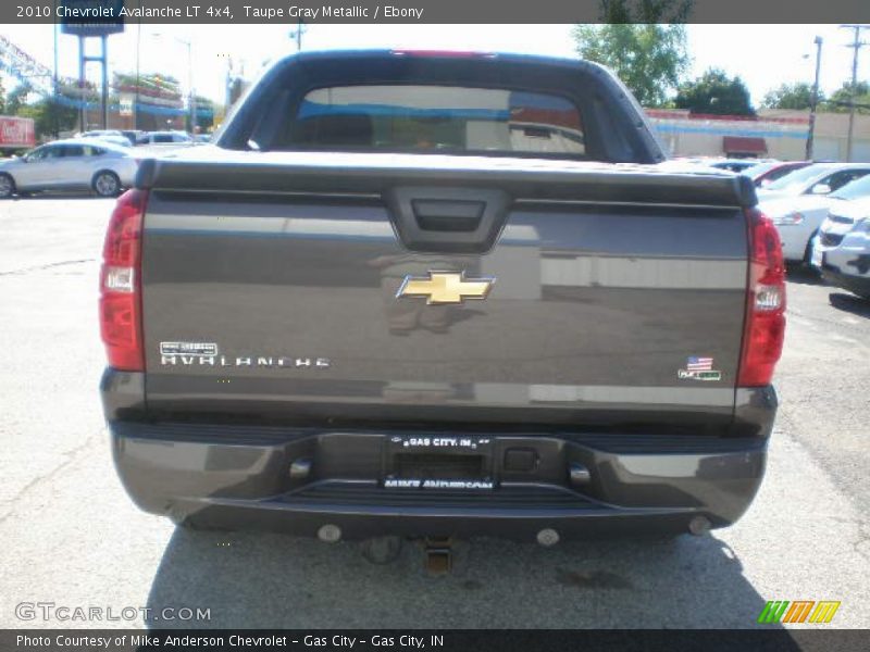 Taupe Gray Metallic / Ebony 2010 Chevrolet Avalanche LT 4x4