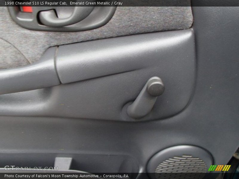 Emerald Green Metallic / Gray 1998 Chevrolet S10 LS Regular Cab