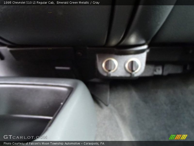 Emerald Green Metallic / Gray 1998 Chevrolet S10 LS Regular Cab