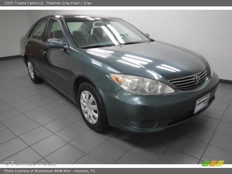 Phantom Gray Pearl / Gray 2005 Toyota Camry LE