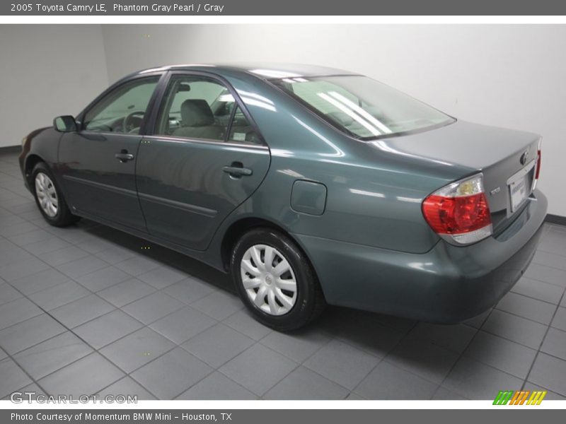 Phantom Gray Pearl / Gray 2005 Toyota Camry LE