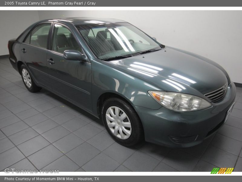 Phantom Gray Pearl / Gray 2005 Toyota Camry LE