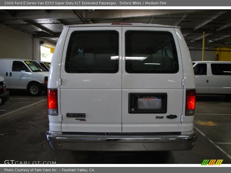 Oxford White / Medium Flint 2009 Ford E Series Van E350 Super Duty XLT Extended Passenger