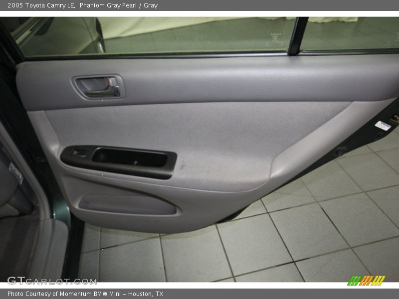 Phantom Gray Pearl / Gray 2005 Toyota Camry LE