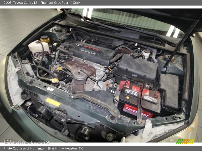 Phantom Gray Pearl / Gray 2005 Toyota Camry LE