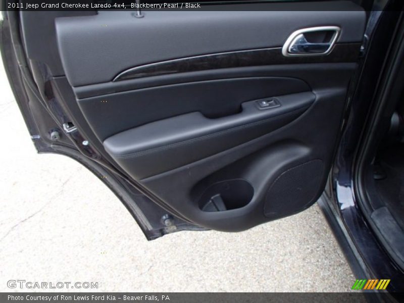Blackberry Pearl / Black 2011 Jeep Grand Cherokee Laredo 4x4