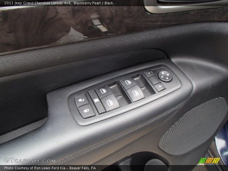 Blackberry Pearl / Black 2011 Jeep Grand Cherokee Laredo 4x4
