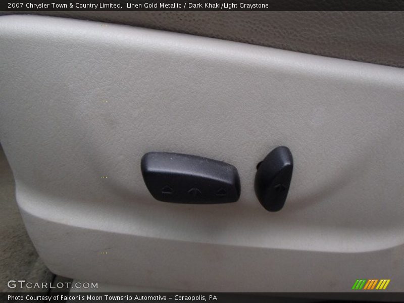 Linen Gold Metallic / Dark Khaki/Light Graystone 2007 Chrysler Town & Country Limited