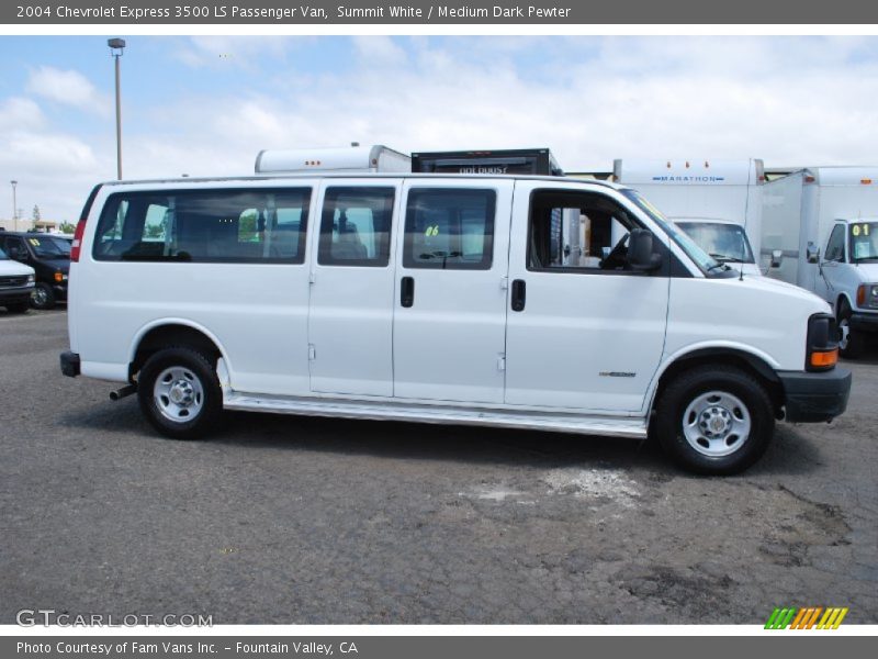 Summit White / Medium Dark Pewter 2004 Chevrolet Express 3500 LS Passenger Van