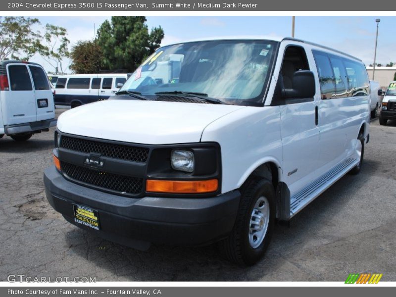 Summit White / Medium Dark Pewter 2004 Chevrolet Express 3500 LS Passenger Van