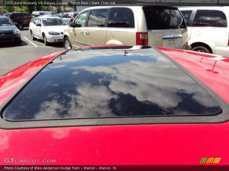 Torch Red / Dark Charcoal 2005 Ford Mustang V6 Deluxe Coupe