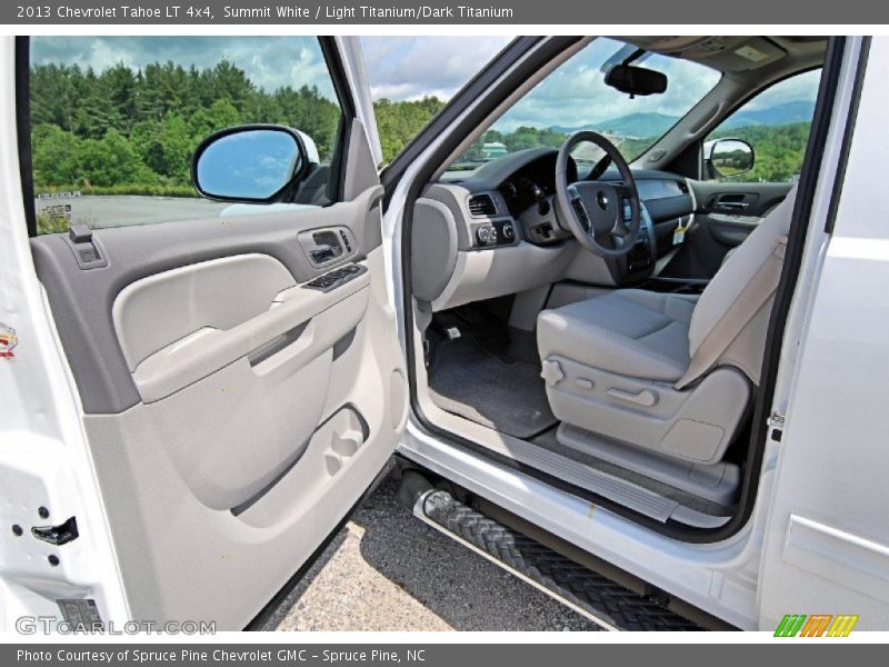 Summit White / Light Titanium/Dark Titanium 2013 Chevrolet Tahoe LT 4x4
