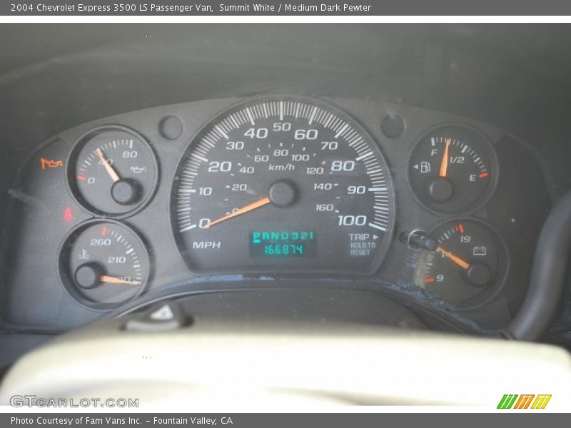 Summit White / Medium Dark Pewter 2004 Chevrolet Express 3500 LS Passenger Van