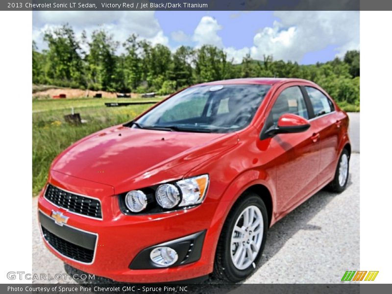 Victory Red / Jet Black/Dark Titanium 2013 Chevrolet Sonic LT Sedan