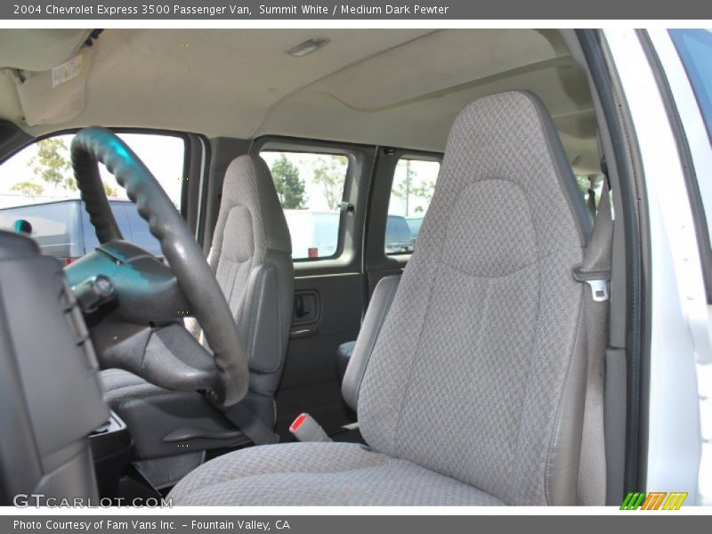 Summit White / Medium Dark Pewter 2004 Chevrolet Express 3500 Passenger Van