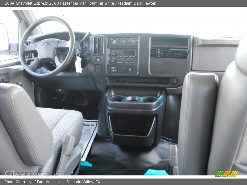 Summit White / Medium Dark Pewter 2004 Chevrolet Express 3500 Passenger Van
