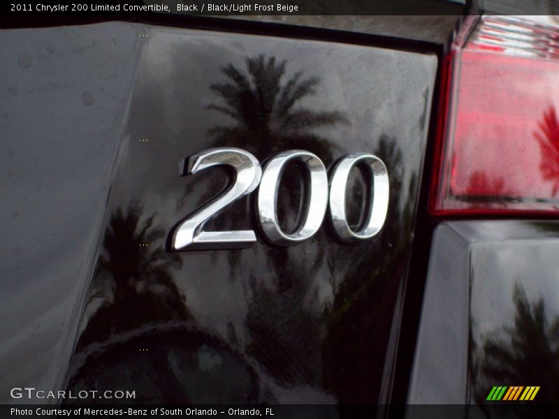 Black / Black/Light Frost Beige 2011 Chrysler 200 Limited Convertible
