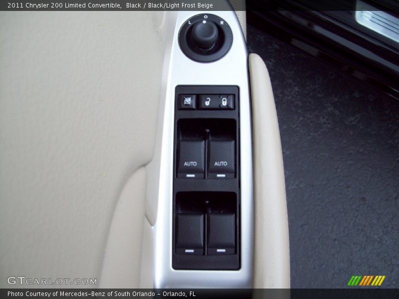 Black / Black/Light Frost Beige 2011 Chrysler 200 Limited Convertible