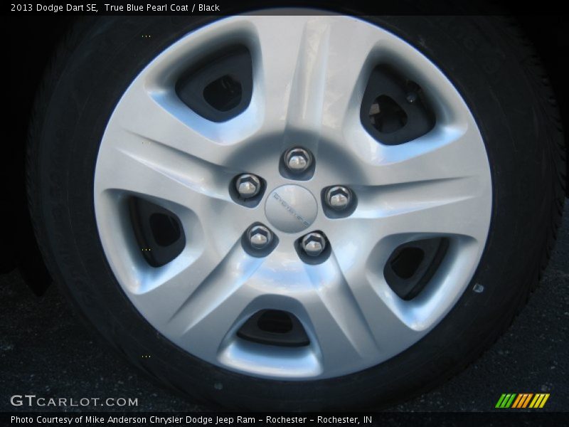 True Blue Pearl Coat / Black 2013 Dodge Dart SE