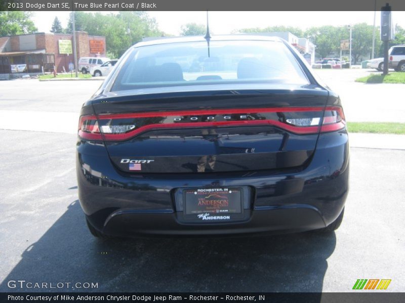 True Blue Pearl Coat / Black 2013 Dodge Dart SE