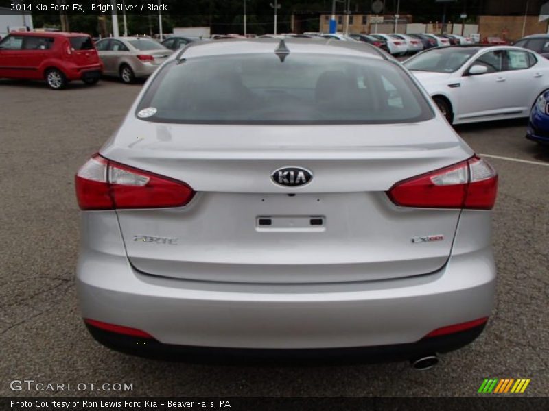 Bright Silver / Black 2014 Kia Forte EX