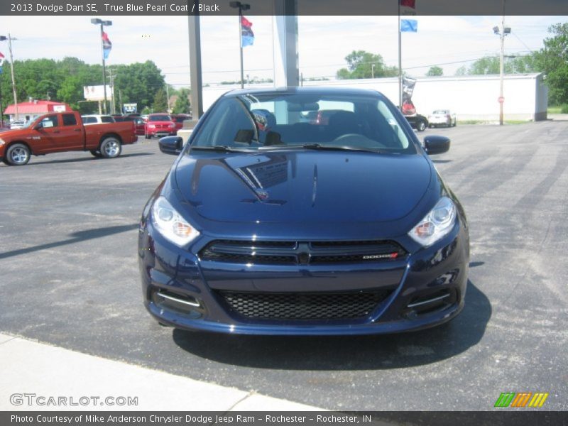 True Blue Pearl Coat / Black 2013 Dodge Dart SE