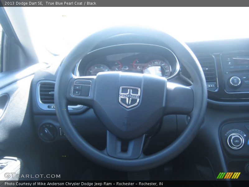 True Blue Pearl Coat / Black 2013 Dodge Dart SE