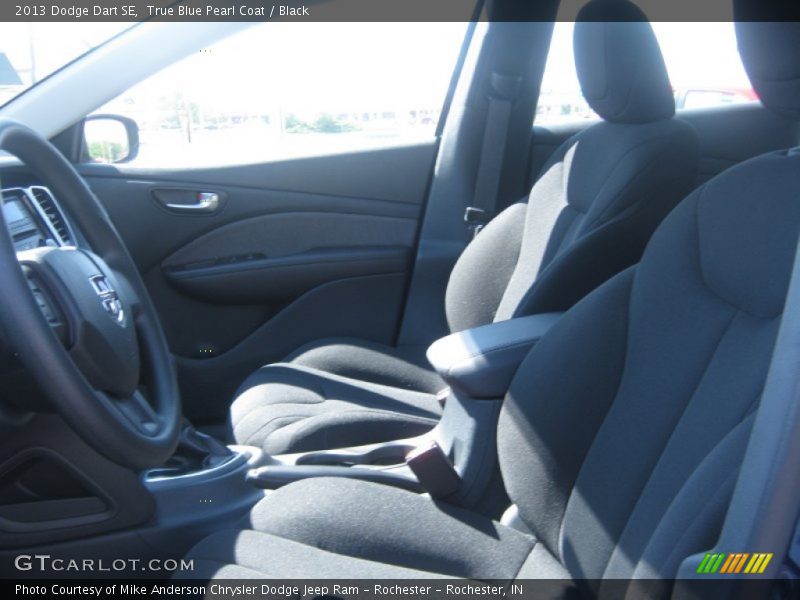 True Blue Pearl Coat / Black 2013 Dodge Dart SE