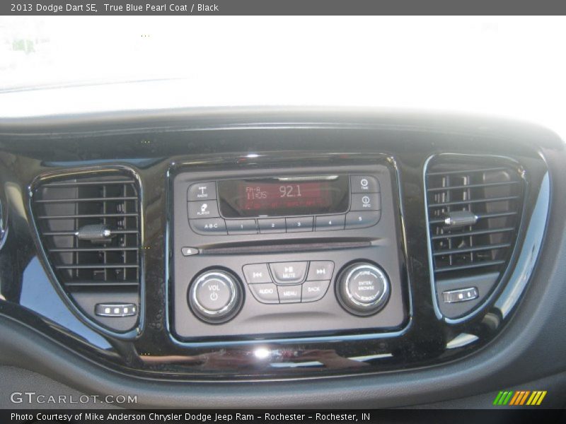 True Blue Pearl Coat / Black 2013 Dodge Dart SE