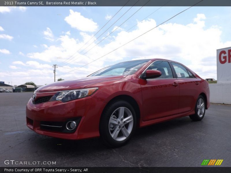 Barcelona Red Metallic / Black 2013 Toyota Camry SE