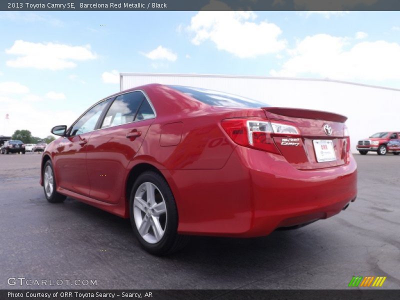 Barcelona Red Metallic / Black 2013 Toyota Camry SE
