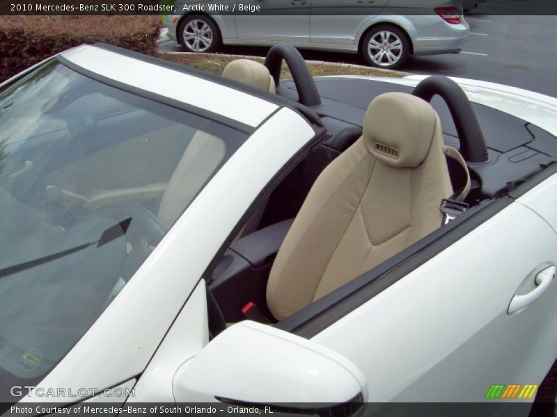 Arctic White / Beige 2010 Mercedes-Benz SLK 300 Roadster