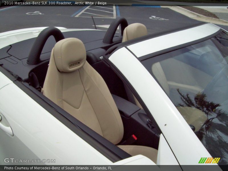 Arctic White / Beige 2010 Mercedes-Benz SLK 300 Roadster