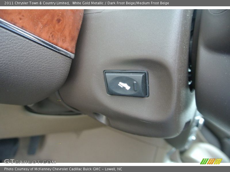 White Gold Metallic / Dark Frost Beige/Medium Frost Beige 2011 Chrysler Town & Country Limited