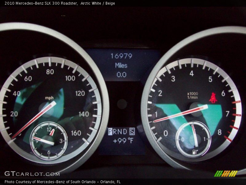 Arctic White / Beige 2010 Mercedes-Benz SLK 300 Roadster