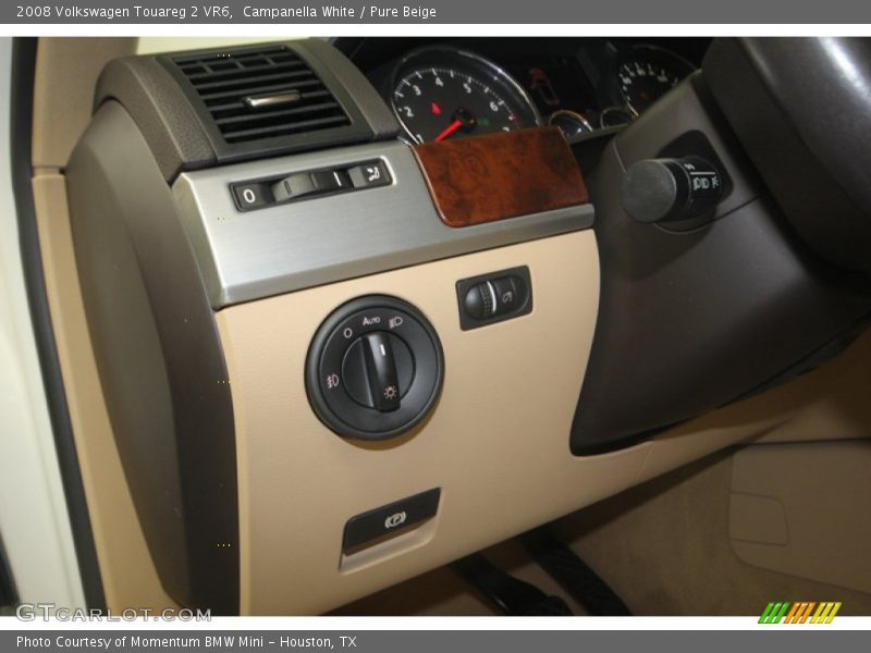 Campanella White / Pure Beige 2008 Volkswagen Touareg 2 VR6