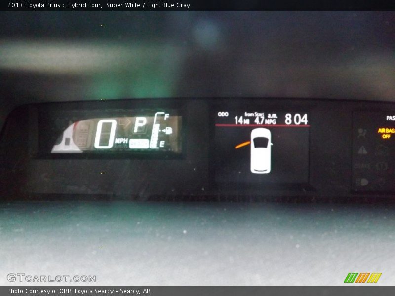 Super White / Light Blue Gray 2013 Toyota Prius c Hybrid Four