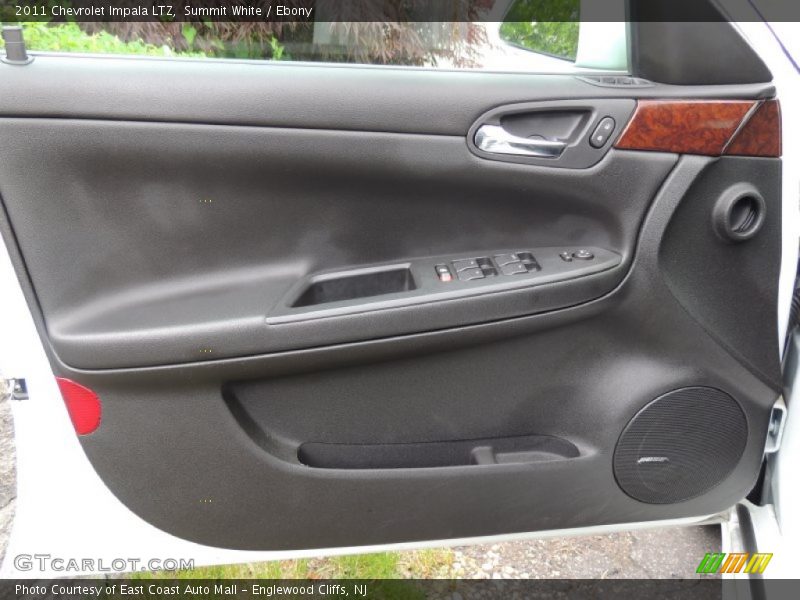 Summit White / Ebony 2011 Chevrolet Impala LTZ