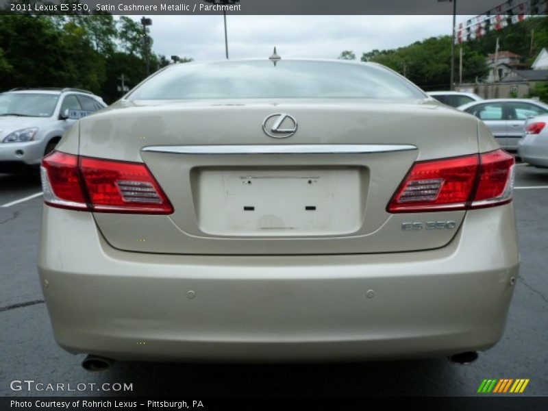 Satin Cashmere Metallic / Parchment 2011 Lexus ES 350