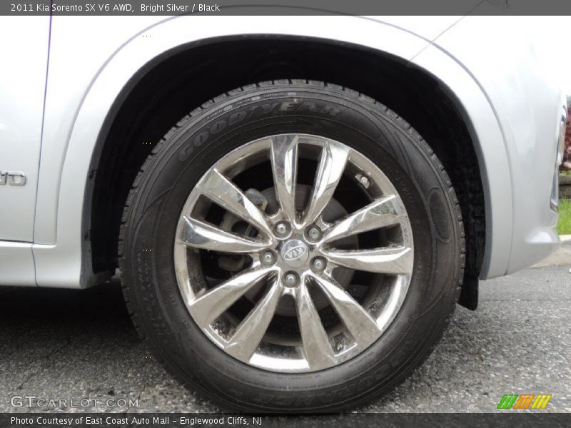 Bright Silver / Black 2011 Kia Sorento SX V6 AWD