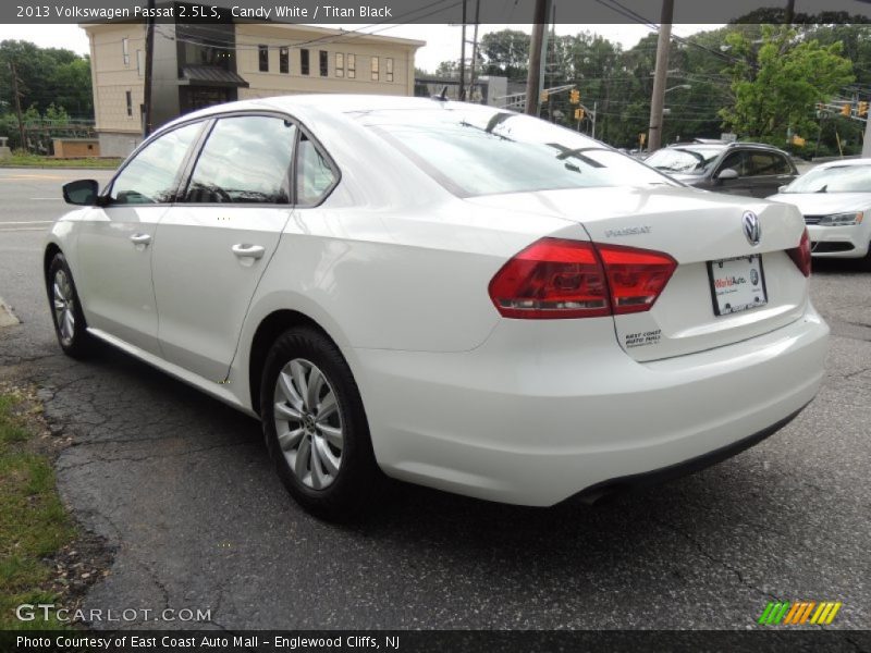 Candy White / Titan Black 2013 Volkswagen Passat 2.5L S