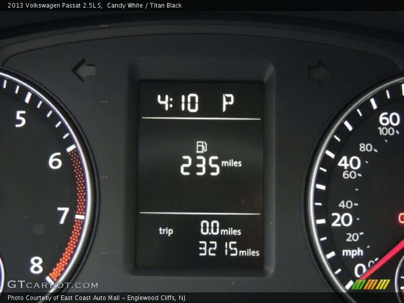 Candy White / Titan Black 2013 Volkswagen Passat 2.5L S