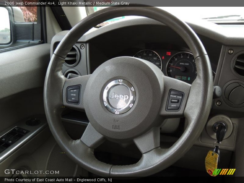 Light Khaki Metallic / Medium Slate Gray 2006 Jeep Commander 4x4