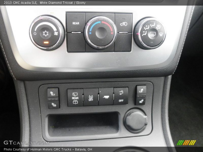 White Diamond Tricoat / Ebony 2013 GMC Acadia SLE