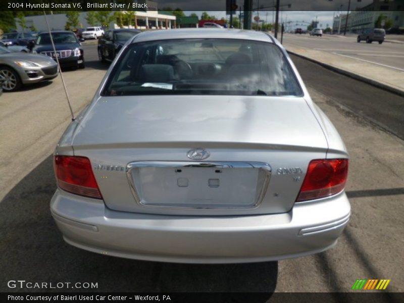 Brilliant Silver / Black 2004 Hyundai Sonata V6